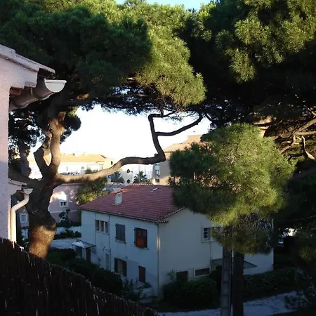 Au Calme, Climatise, Avec Parking, 2 Pas Des Plages, Le Port * Hyeres